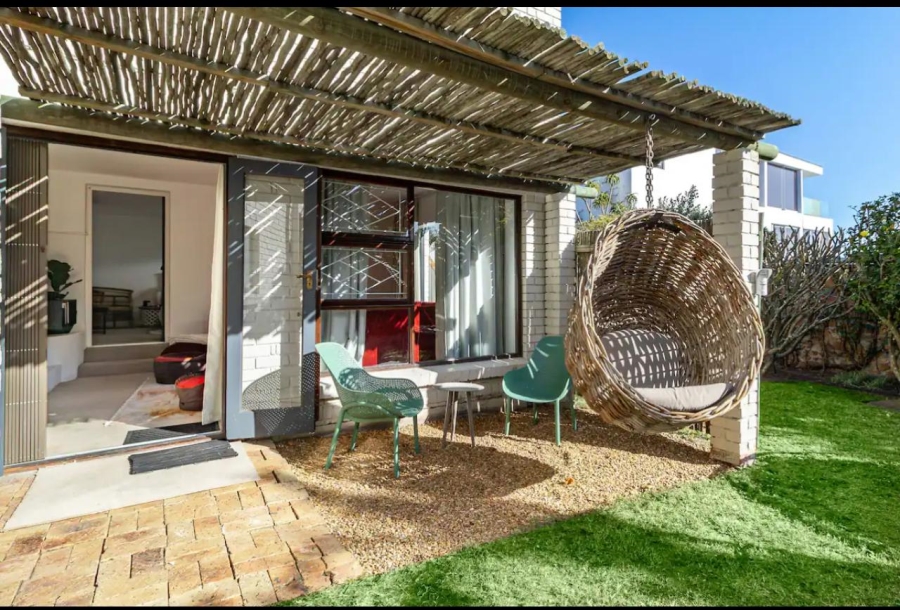 To Let 2 Bedroom Property for Rent in Camps Bay Western Cape